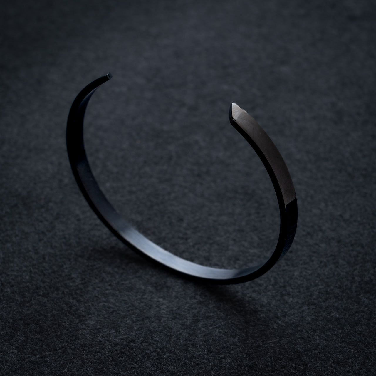 CLASSIC CUFF
