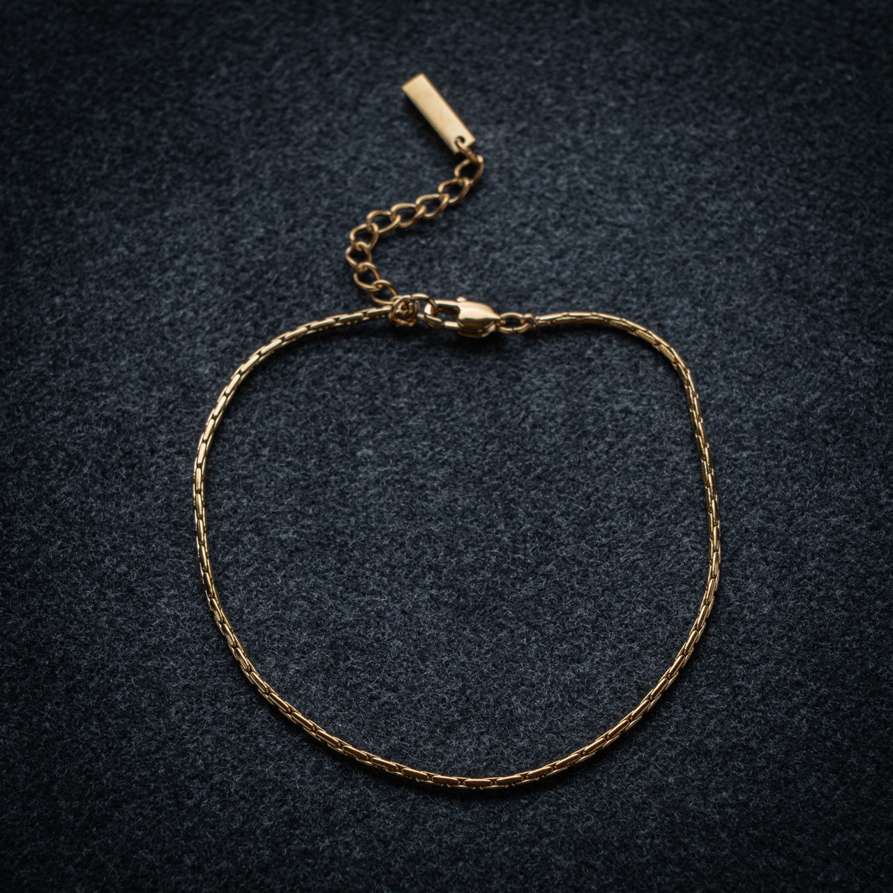 WIRE BRACELET
