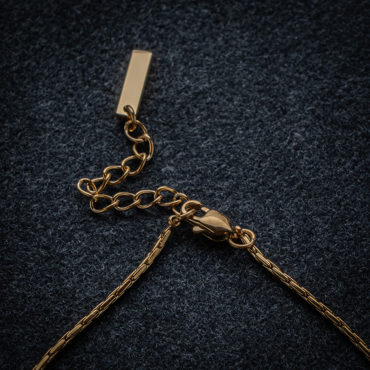 WIRE BRACELET