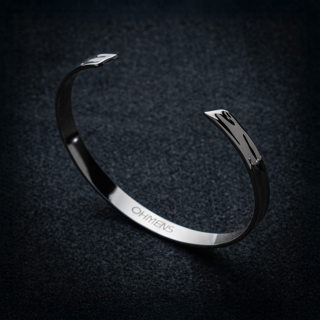 SIGNATURE CUFF