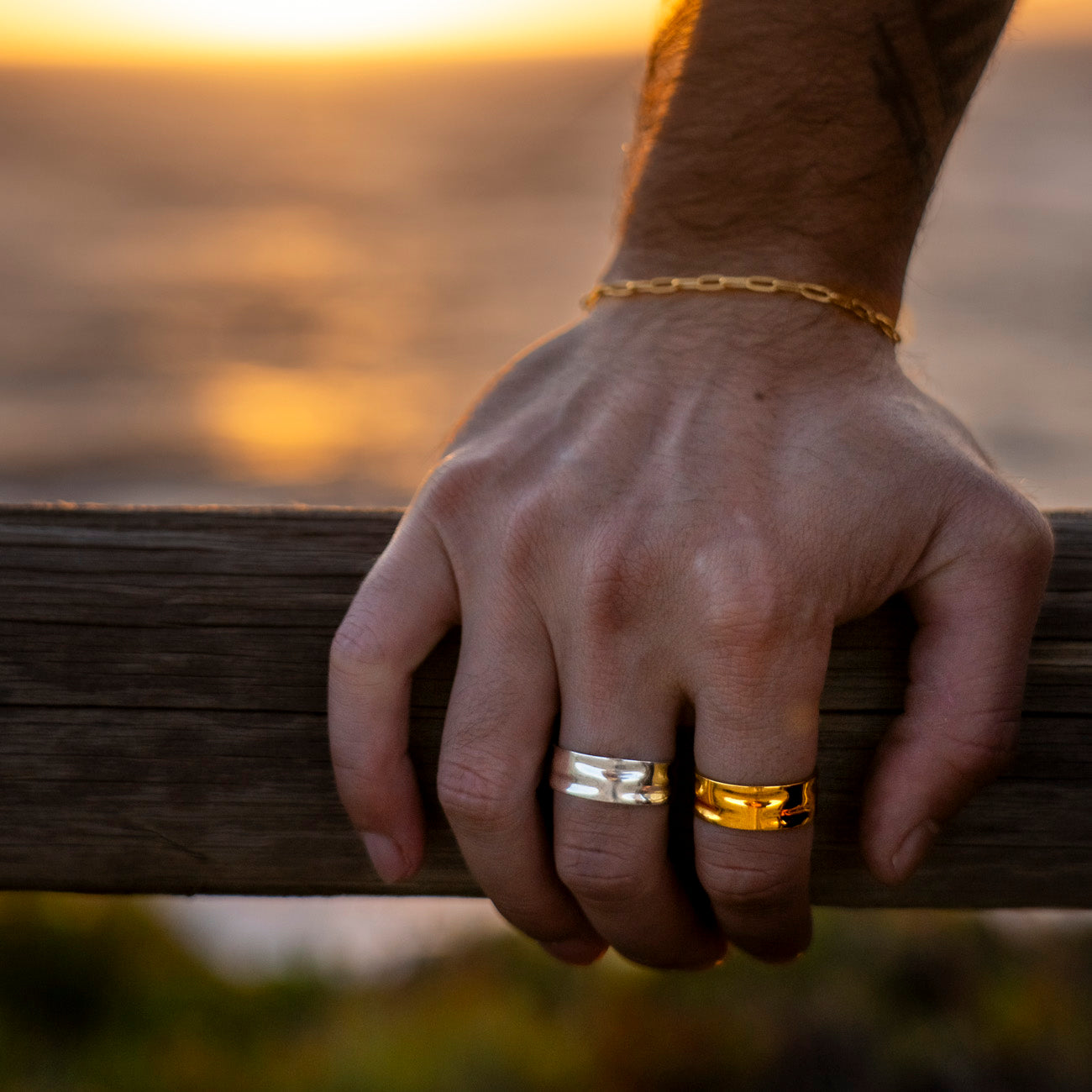 SIGNATURE RING