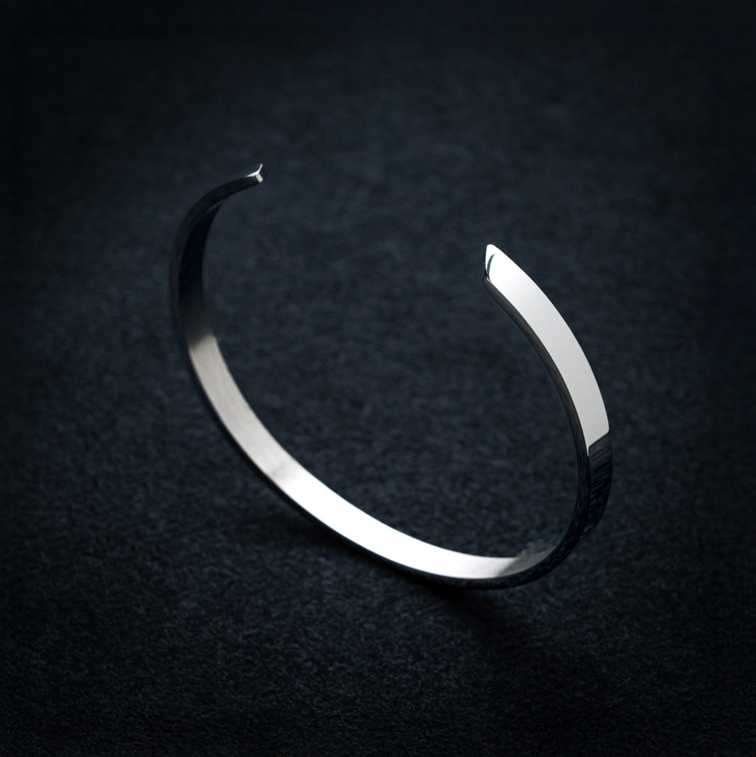 CLASSIC CUFF