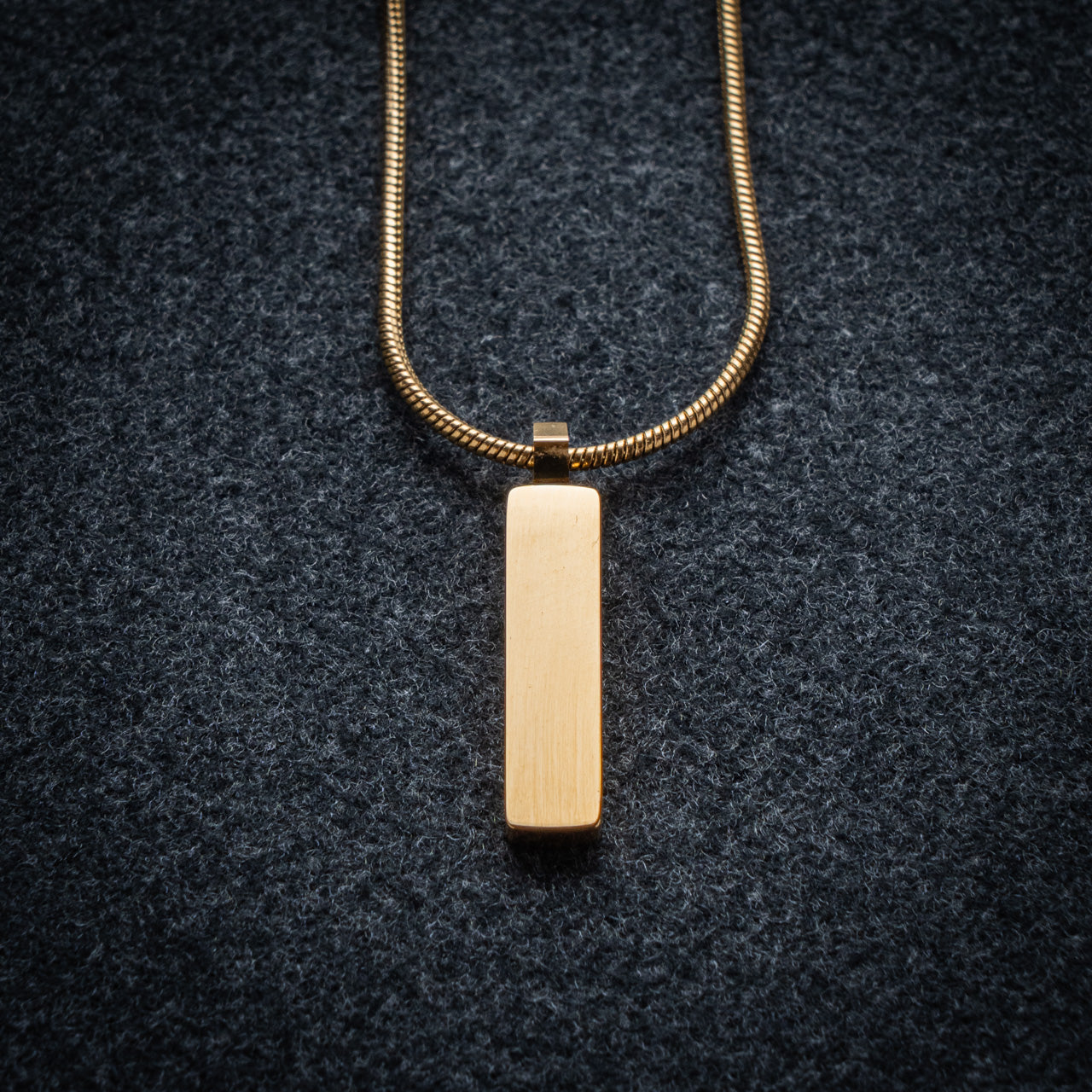 SNAKE PENDANT
