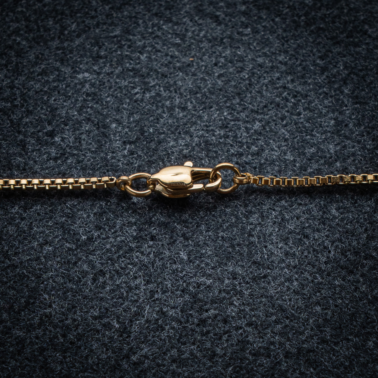 BOX PENDANT
