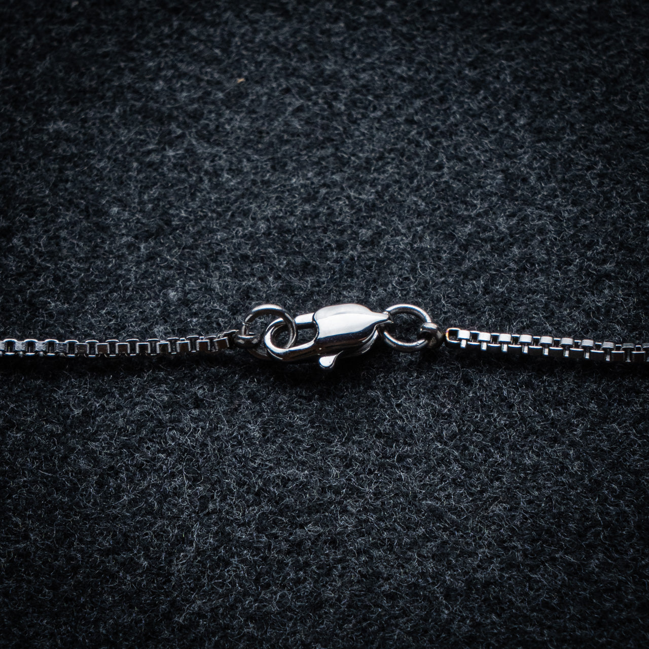 BOX PENDANT