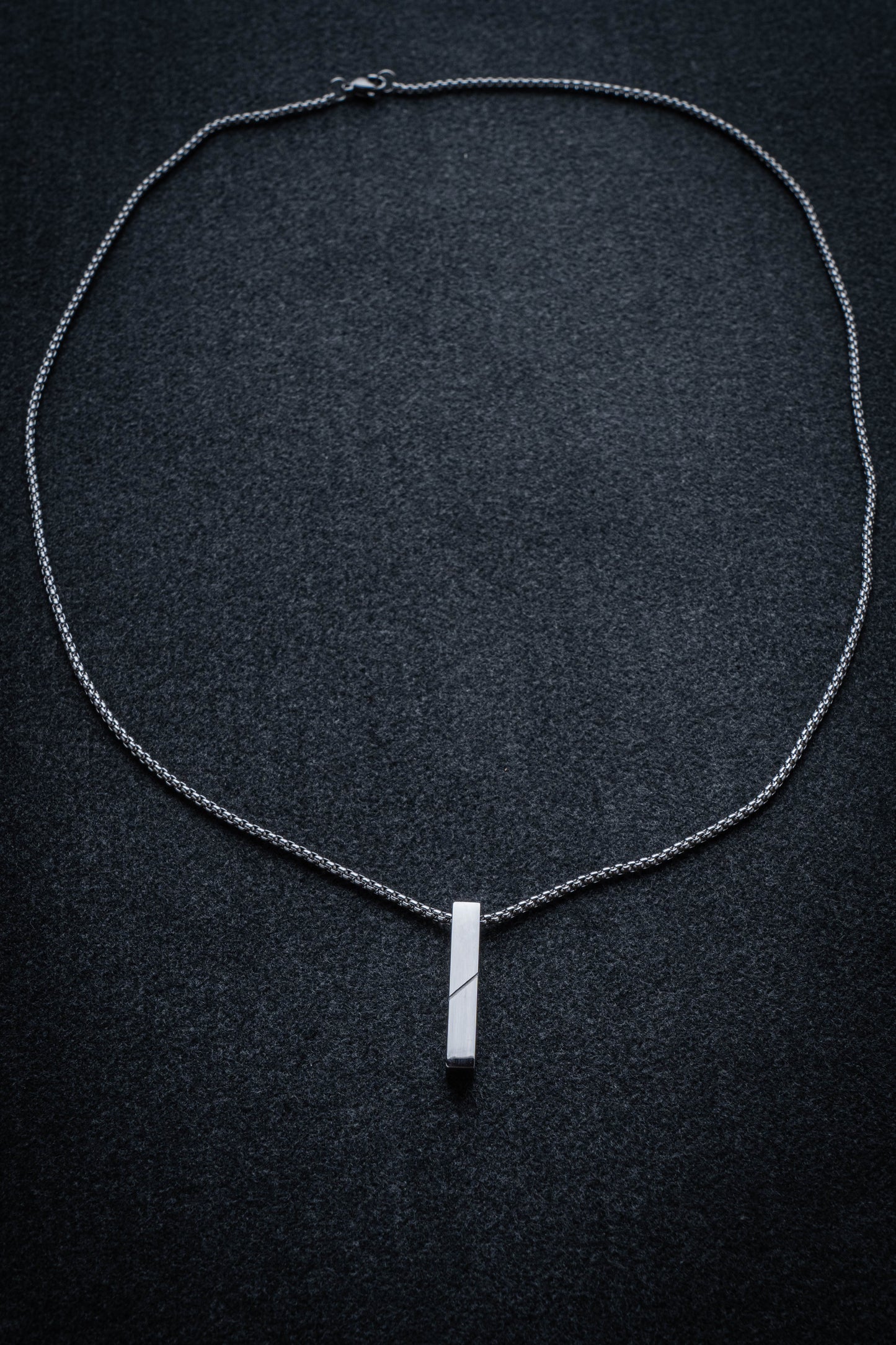 GUILHOTINE PENDANT