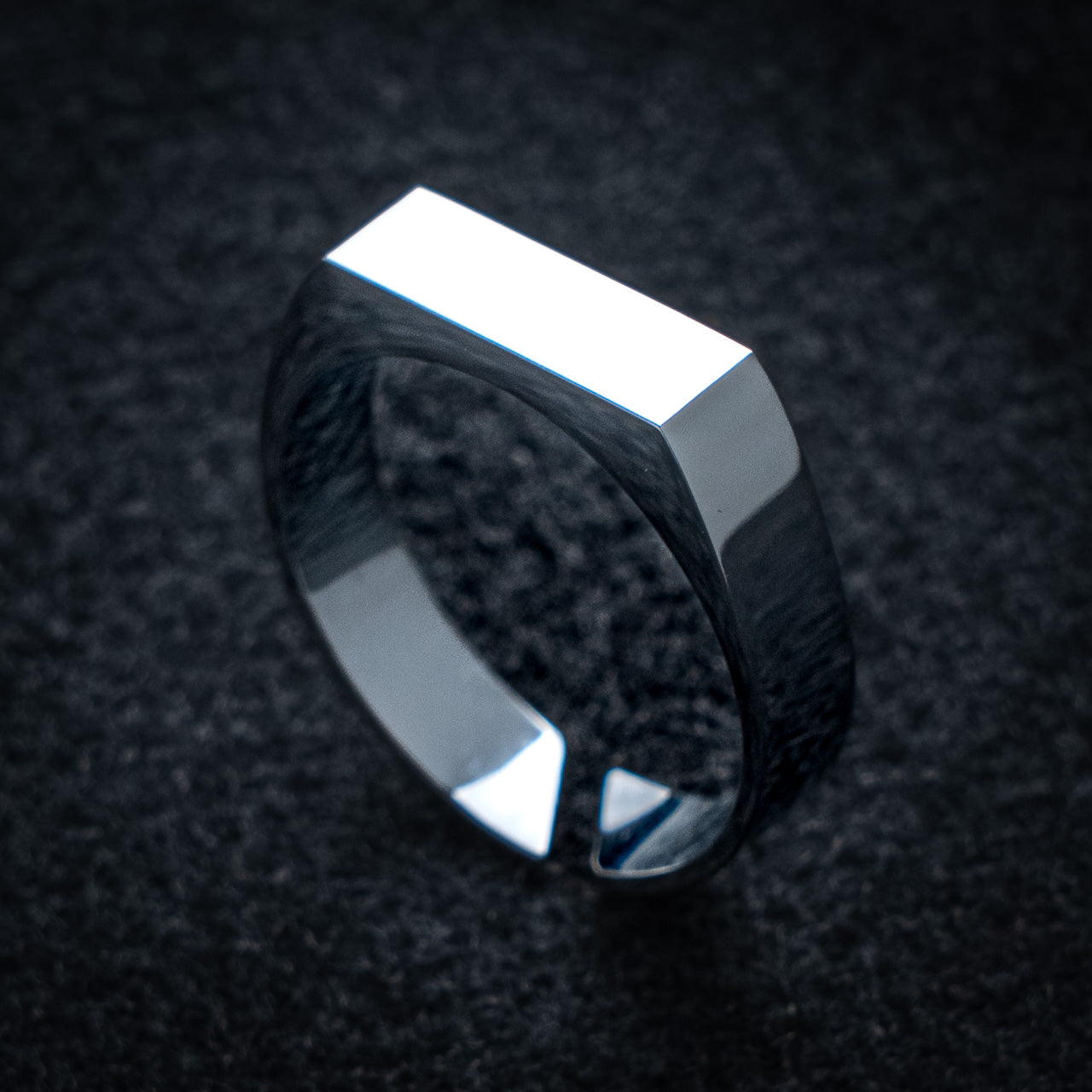 EXECUTIVE RING