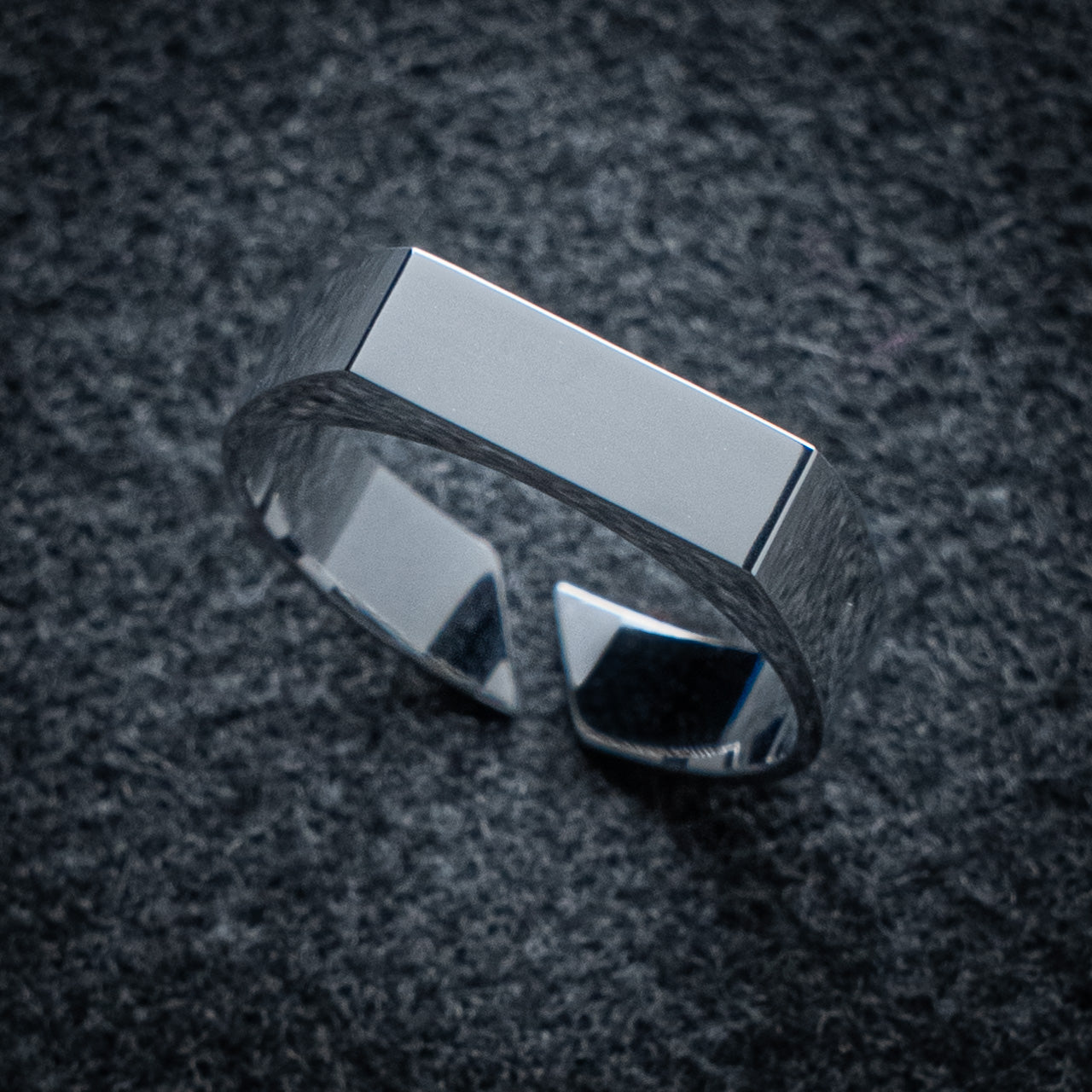 EXECUTIVE RING