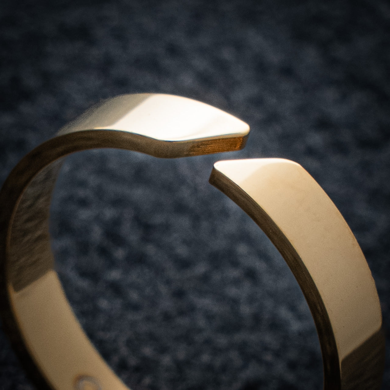 MINIMAL RING