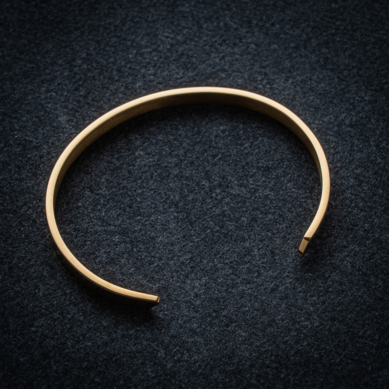 CLASSIC CUFF