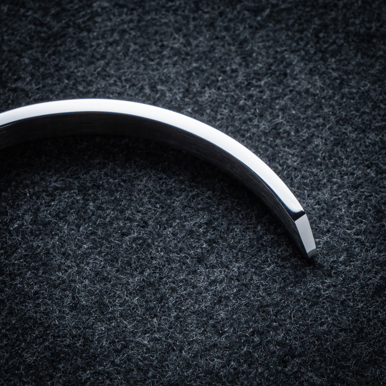 CLASSIC CUFF
