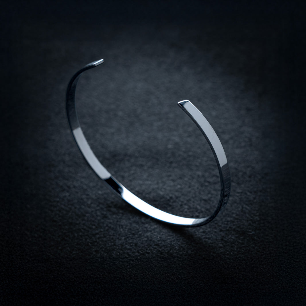 MINIMAL CUFF