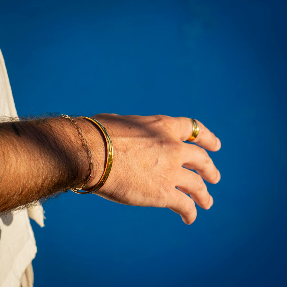 SIGNATURE CUFF