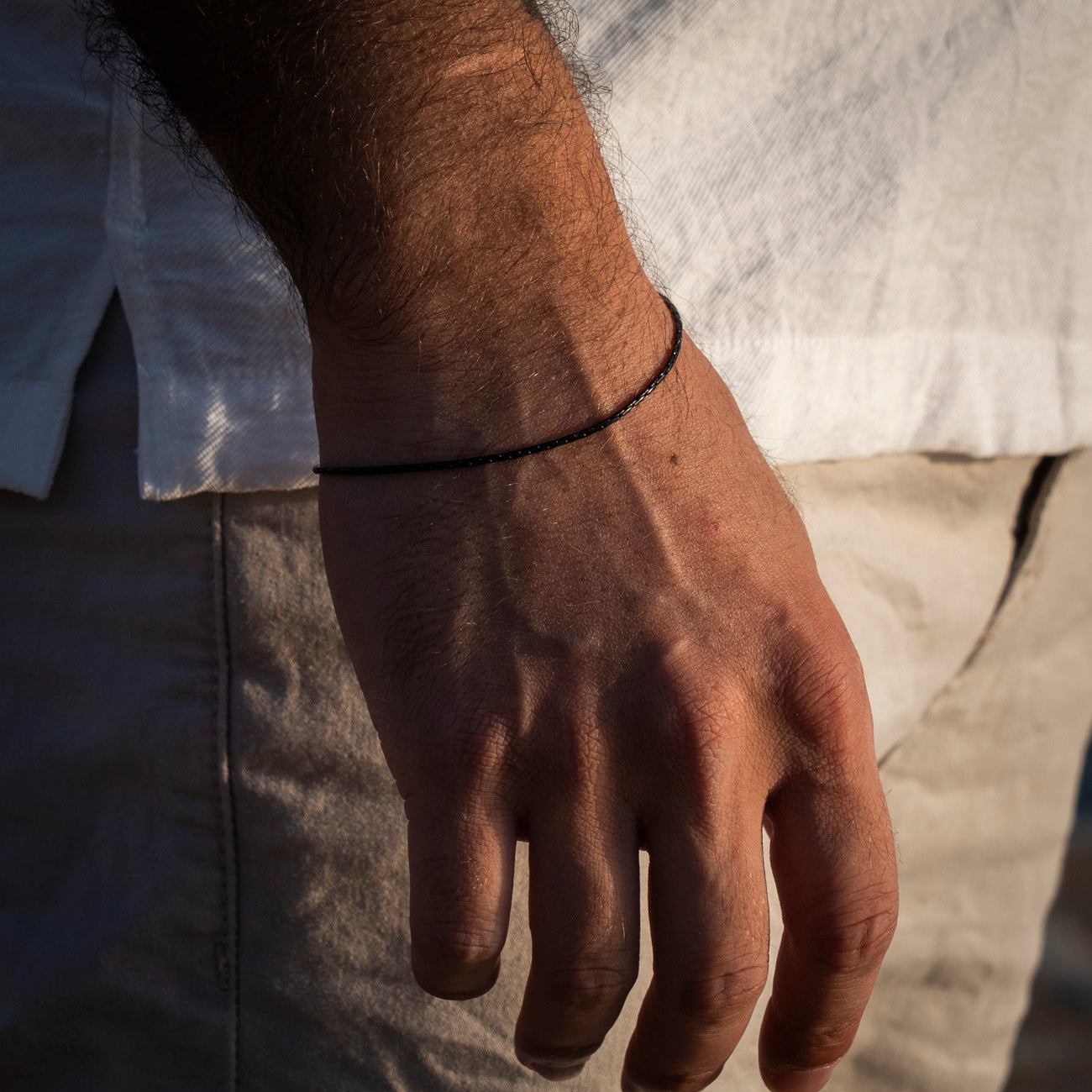 WIRE BRACELET