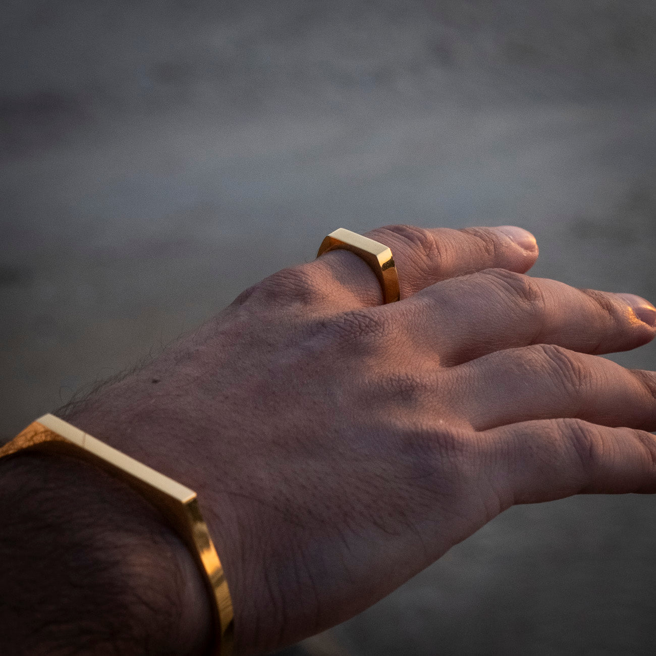 EXECUTIVE RING