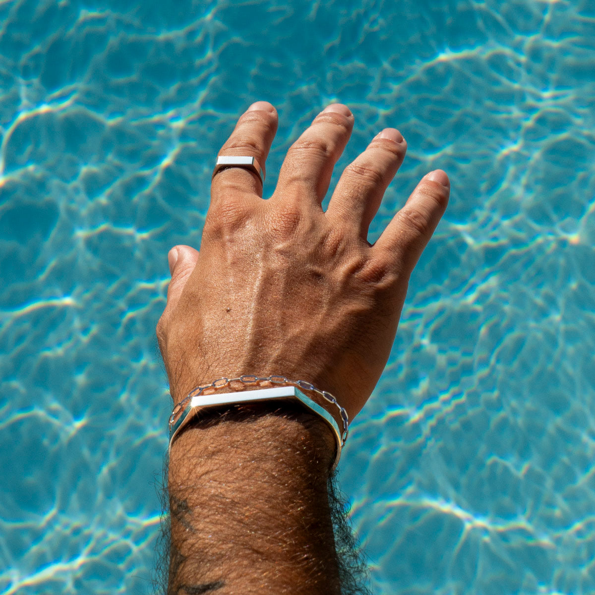 EXECUTIVE CUFF