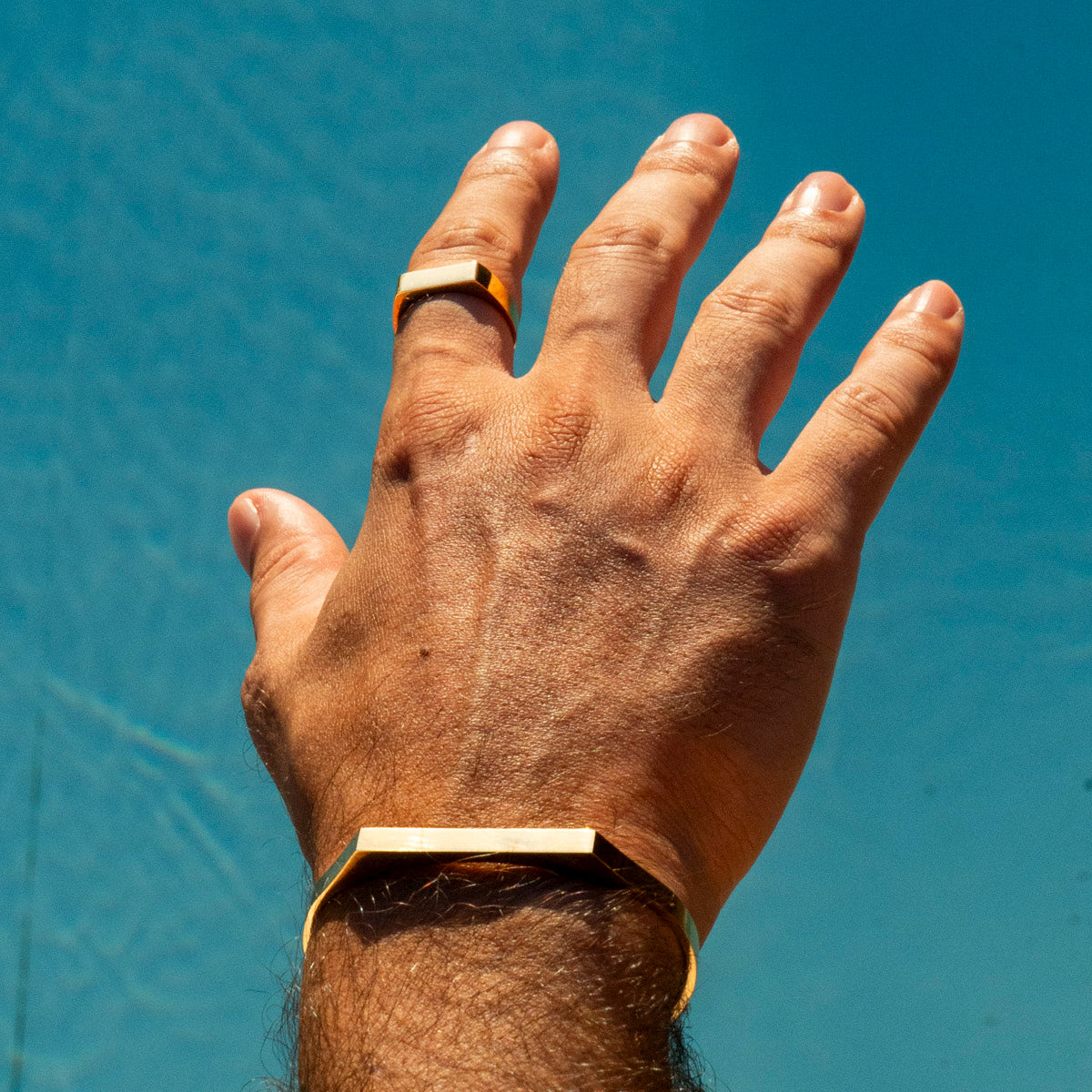 EXECUTIVE CUFF