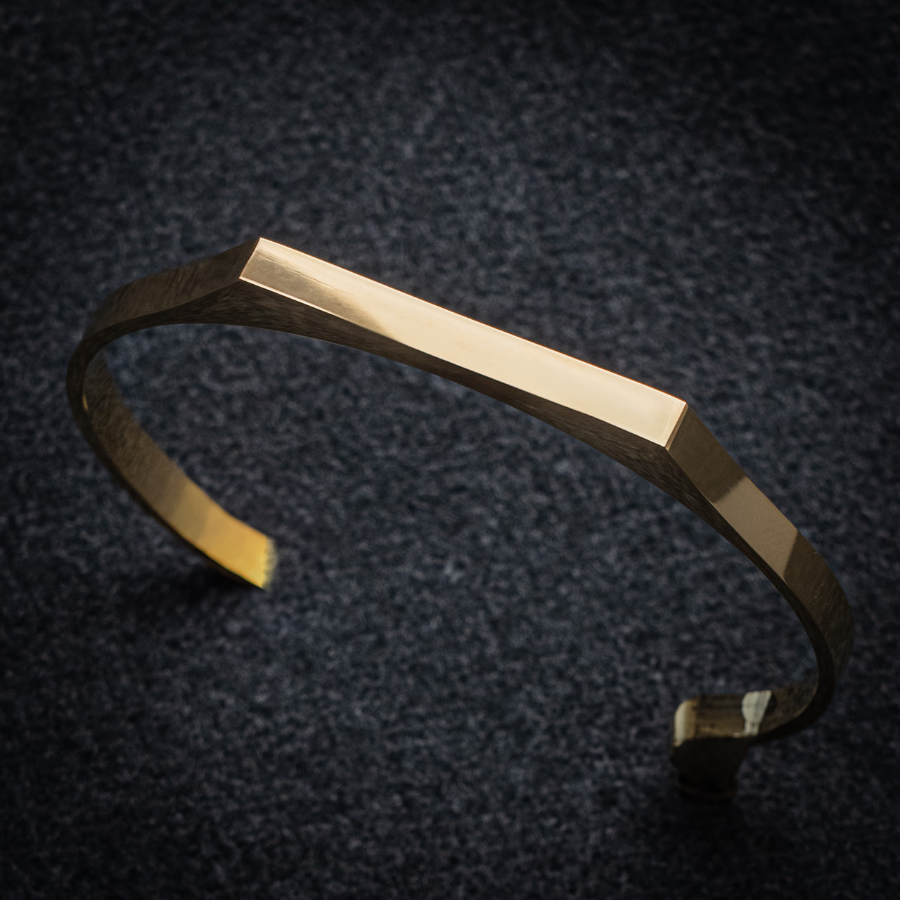 EXECUTIVE CUFF